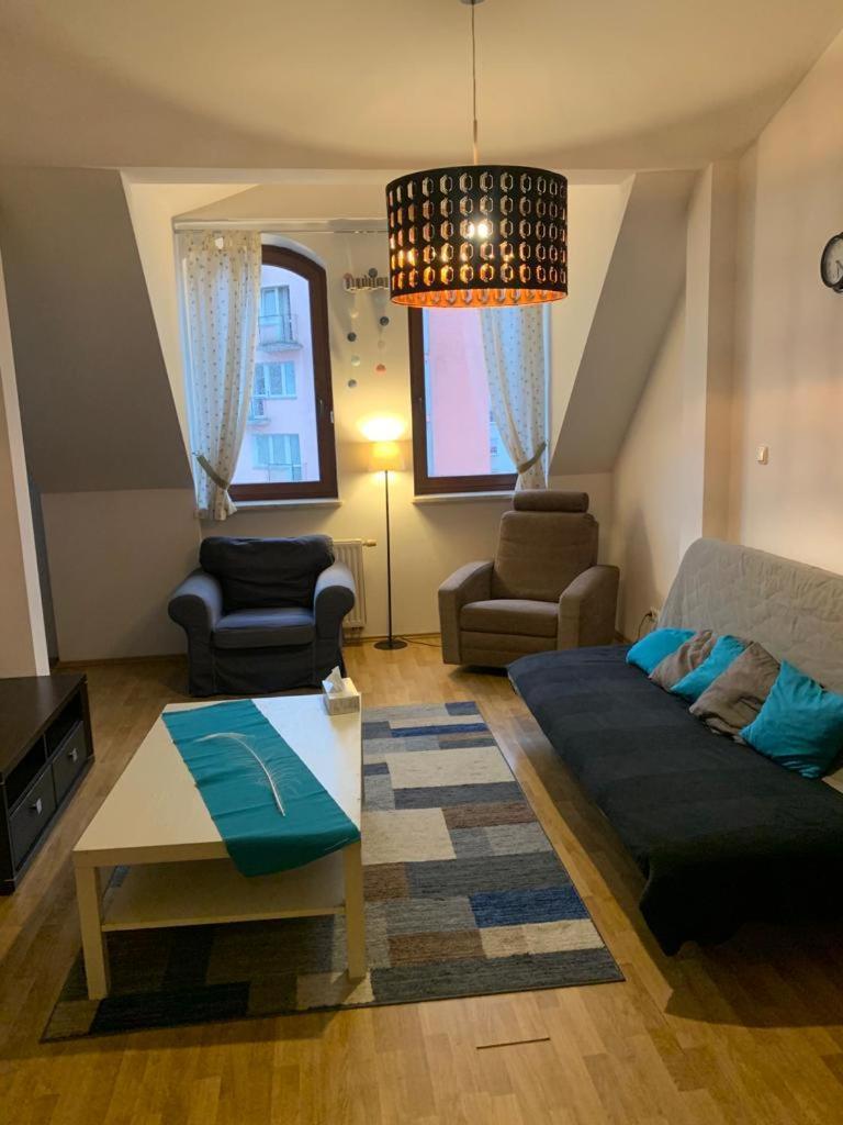 Spacious 2-Rooms Penthouse In Warsaw City Center Bagian luar foto